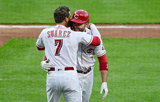 Fans travel near and far to see Cincinnati Reds, Eugenio Suarez in