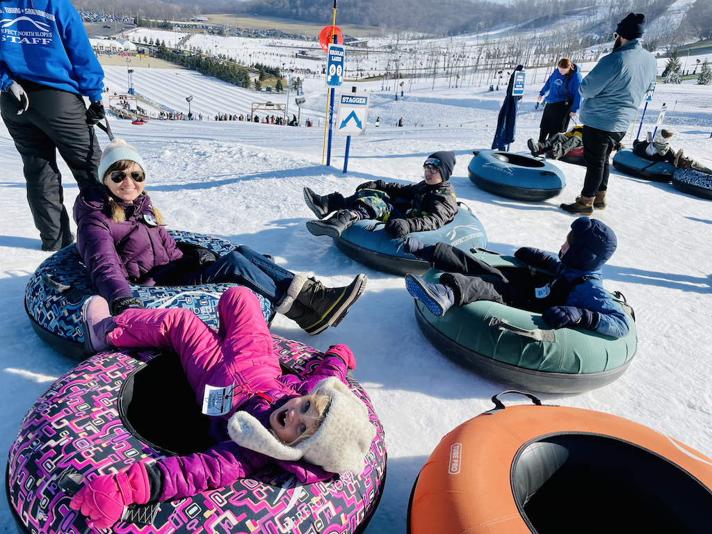 Snowed In Play Guide - Cincinnati Family Magazine